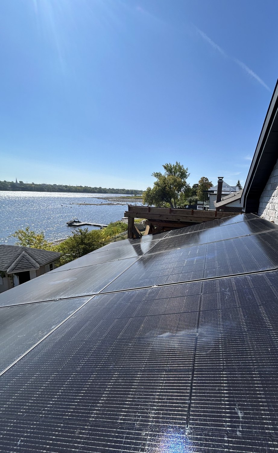 Panneaux solaires installés clé en main par Raycom
